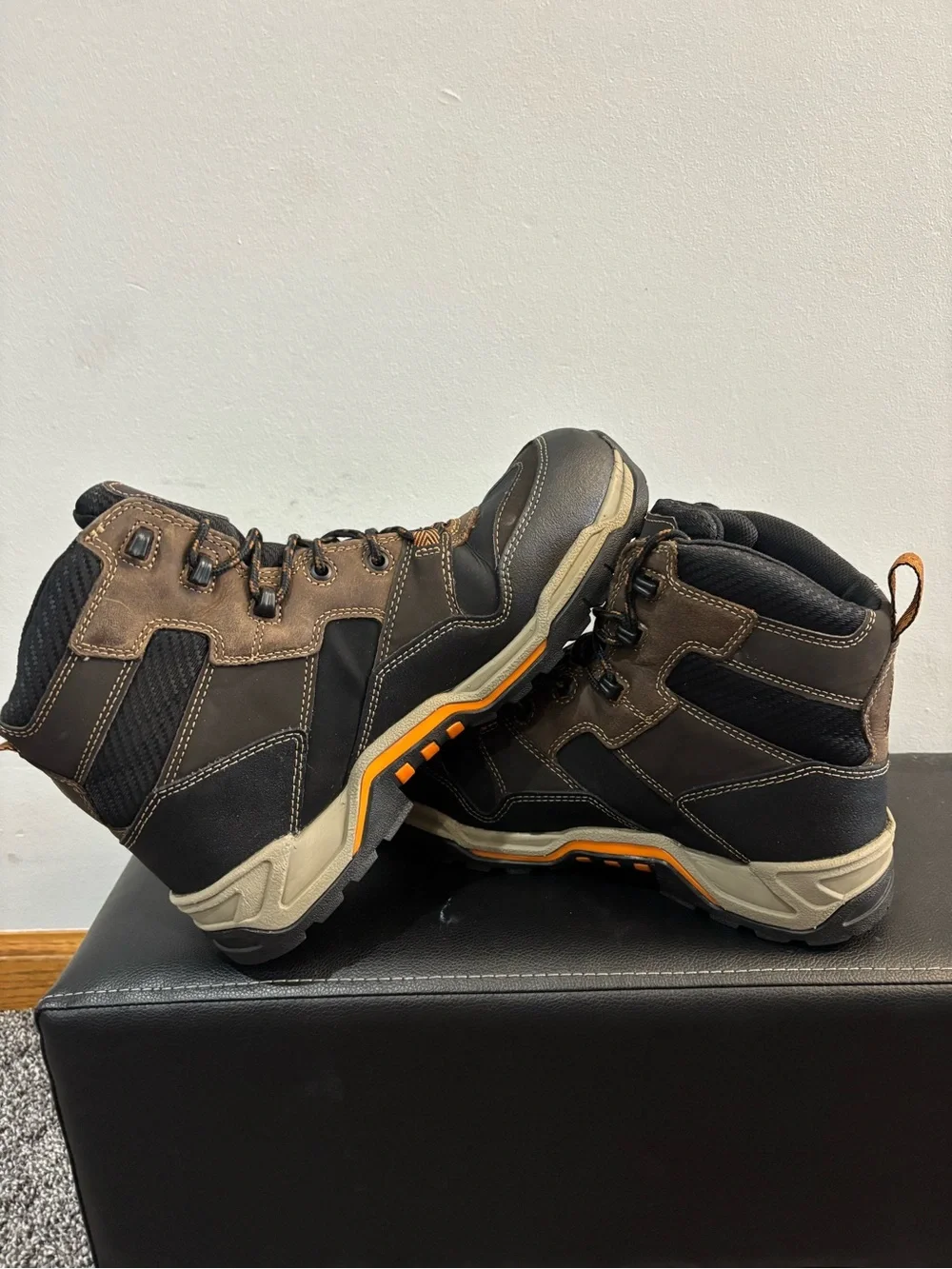 Danner Field Ranger Men's Brown leather Work Hiker Boots with Orange Accents EUC